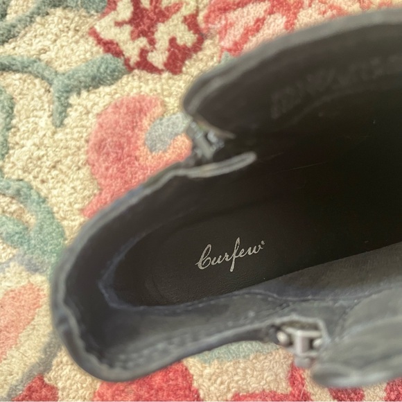 Black zipper ankle boots - Picture 8 of 8